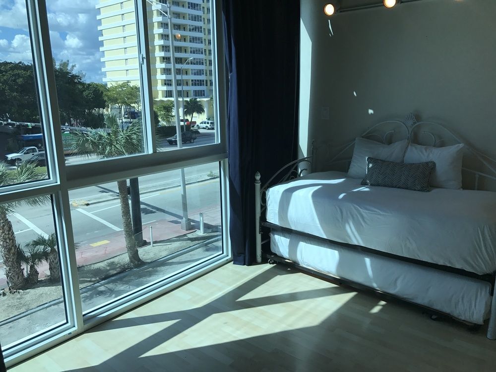 Collins Apartments By Design Suites マイアミビーチ エクステリア 写真