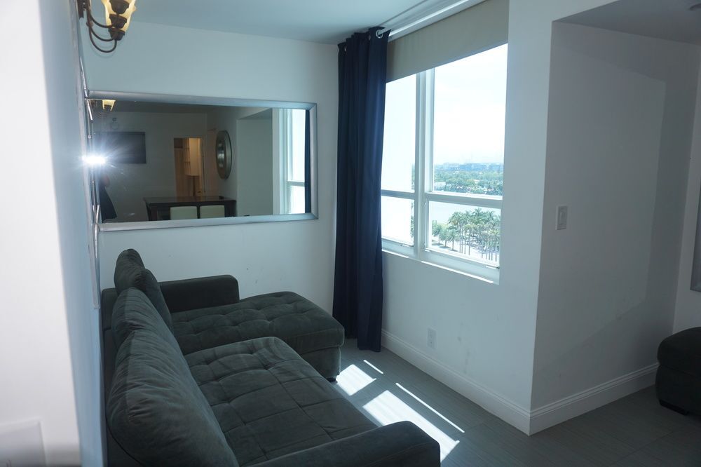 Collins Apartments By Design Suites マイアミビーチ エクステリア 写真